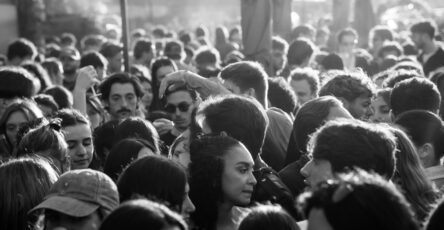 Yardım Eli | Serbest Çığrışım